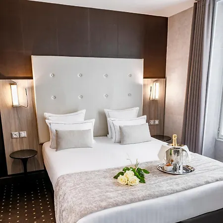 De La Paix Tour Eiffel Hotel