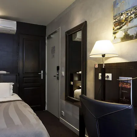 Hotel De La Paix Tour Eiffel 3*