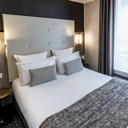 De La Paix Tour Eiffel Hotel