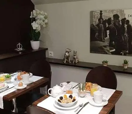 Hotell De La Paix Tour Eiffel