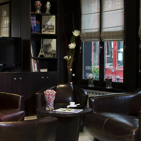 فندق هوتل دي لا بريكس تور إيفيل 3*