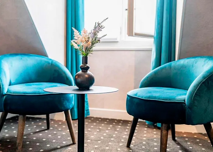 De La Paix Tour Eiffel Hotel