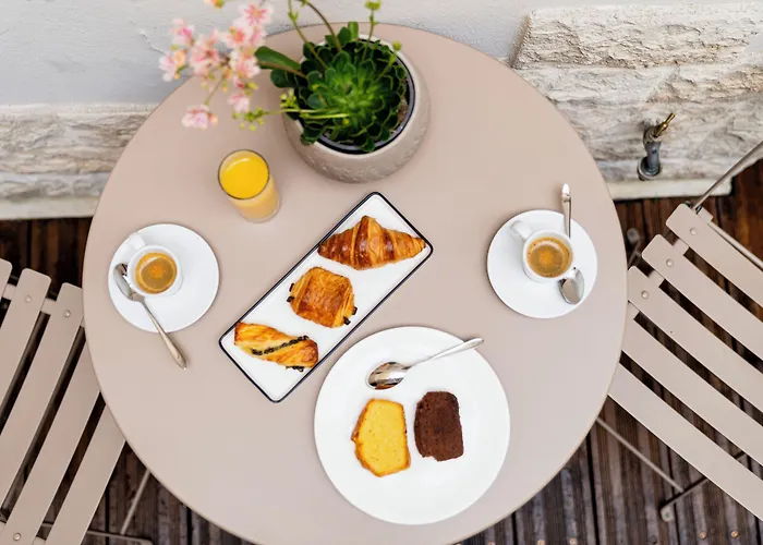 De La Paix Tour Eiffel Hotel Paris