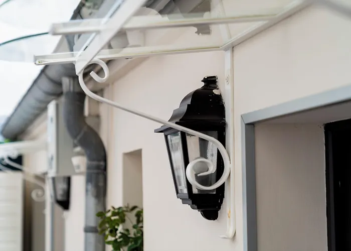 De La Paix Tour Eiffel Hotel